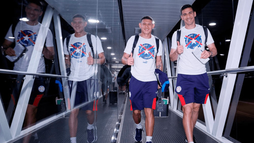 Paraguay llega a Cochabamba para afinar su preparación de cara al duelo contra Bolivia