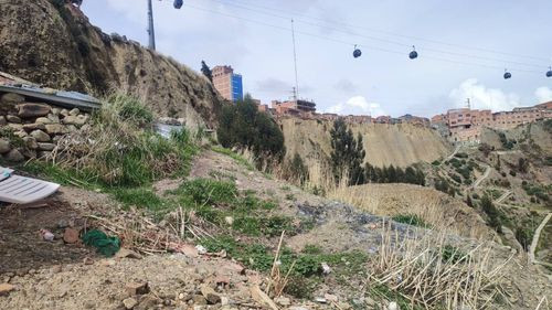 Alcaldía de La Paz busca evitar tragedia en zona de riesgo por deslizamientos