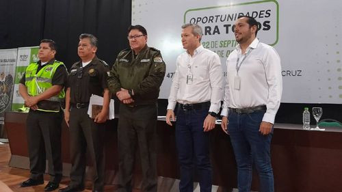 400 policias brindarán seguridad los diez días de feria Expocruz 2023