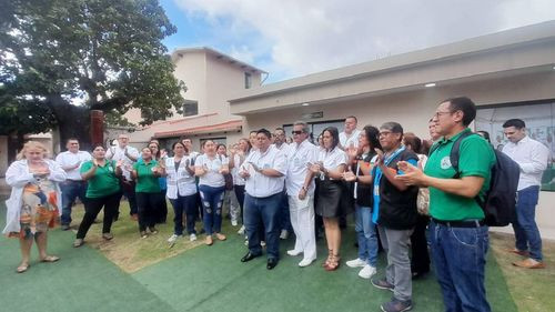 Profesionales en salud se declaran en emergencia, exigen anulación del anteproyecto de ley de jubilación