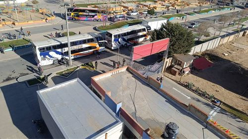 Bloqueo del sector transporte de Oruro impide que 17 cisternas entreguen combustibles a surtidores 