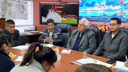 Compromiso del SEDES para resolver dirección del Hospital Boliviano-Holandés