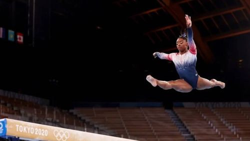 El mal momento que vivió Simone Biles tras pedir una botella de champagne en un club nocturno: “¿Están locos?”