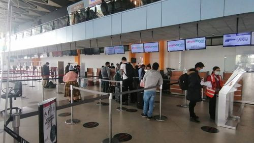 Naabol Restringe Vuelos en 5 Aeropuertos y 15 Estaciones Secundarias por Humareda y Baja Visibilidad