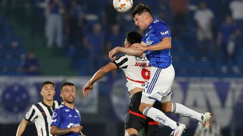 Victoria de Cruzeiro ante libertad lo perfila a semis de sudamericana