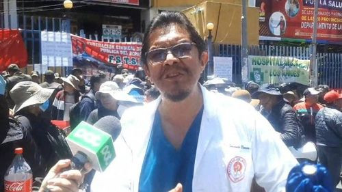 Médicos en Paro de 48 Horas en Protesta contra Nombramiento de Prisley Riveros García como Director de SEDES La Paz