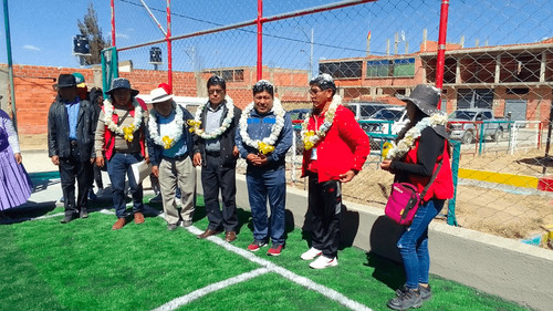 Nuevos enlosetados en Franz Tamayo y Bautista Saavedra mejoran la vida de los vecinos