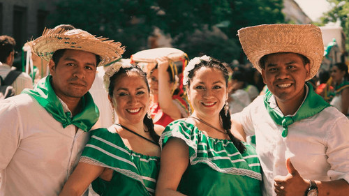 Las vestimentas tradicionales cruceñas  